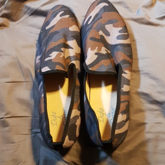 Loafers - Picture 1 of 2